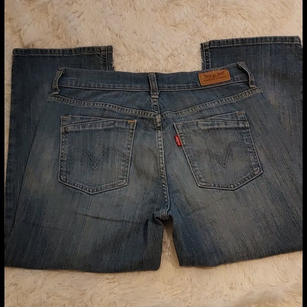 Levi's Cropped High Waisted Jeans Size 4